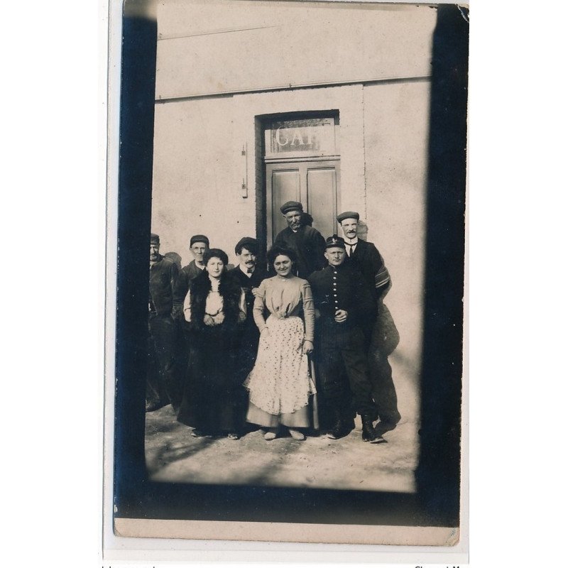 CARTE PHOTO A LOCALISER : café - tres bon etat