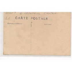 CARTE PHOTO A LOCALISER : paris(?) repasseur croset - tres bon etat