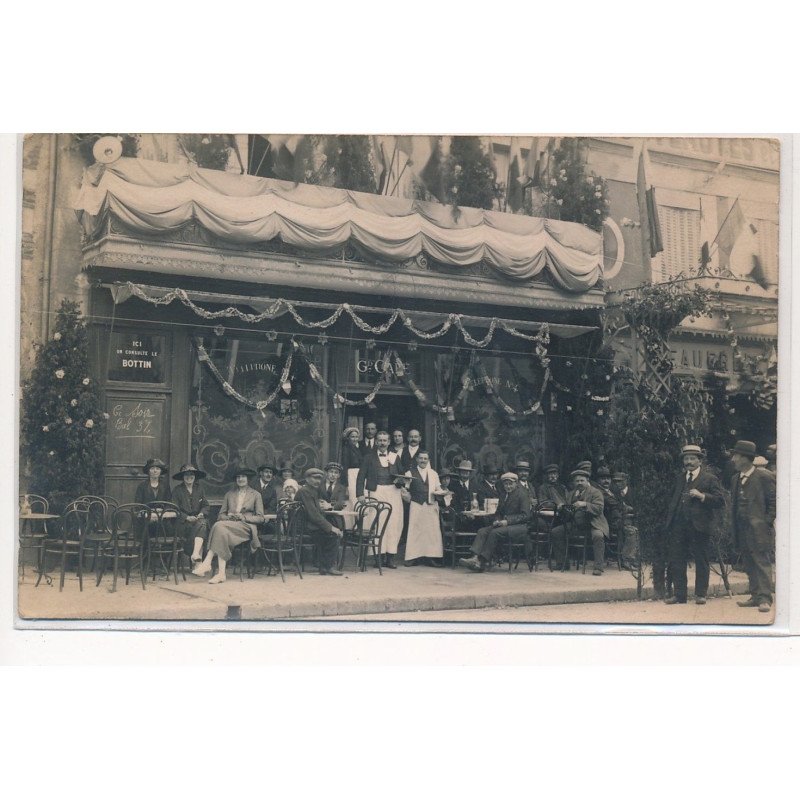 CARTE PHOTO A LOCALISER : paris(?)Gd Gape, cafe - tres bon etat
