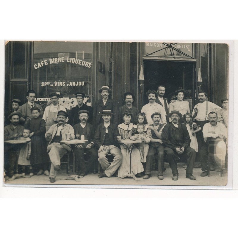 CARTE PHOTO A LOCALISER : paris(?) maison A. Sucrettet(?), cafe biere liqueurs - tres bon etat
