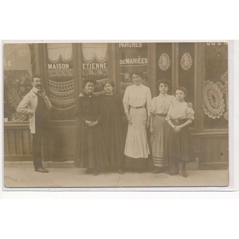 CARTE PHOTO A LOCALISER : paris(?) parure de mariée, maison etienne - etat