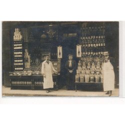 CARTE PHOTO A LOCALISER : paris(?) epicerie, bonbons - tres bon etat