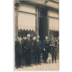 CARTE PHOTO A LOCALISER : paris(?) chapellerie magasin de chapeaux - tres bon etat