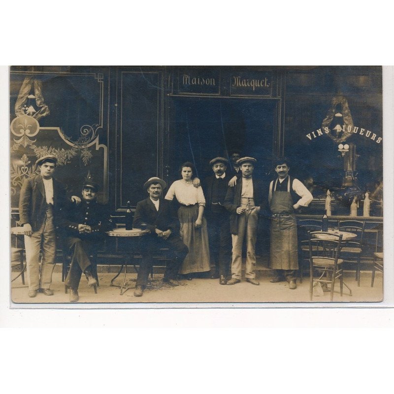 CARTE PHOTO A LOCALISER : paris(?) maison marquet, café vins et liqueurs - tres bon etat