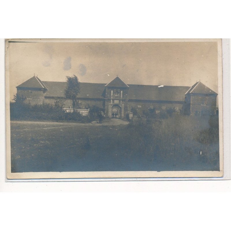 LES GRANDES LOGES : militaires, batiment - etat