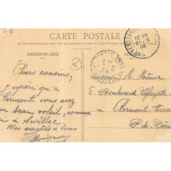 LE LIORAN : hiver arrivée à la gare d'un groupe de skieurs - tres bon etat