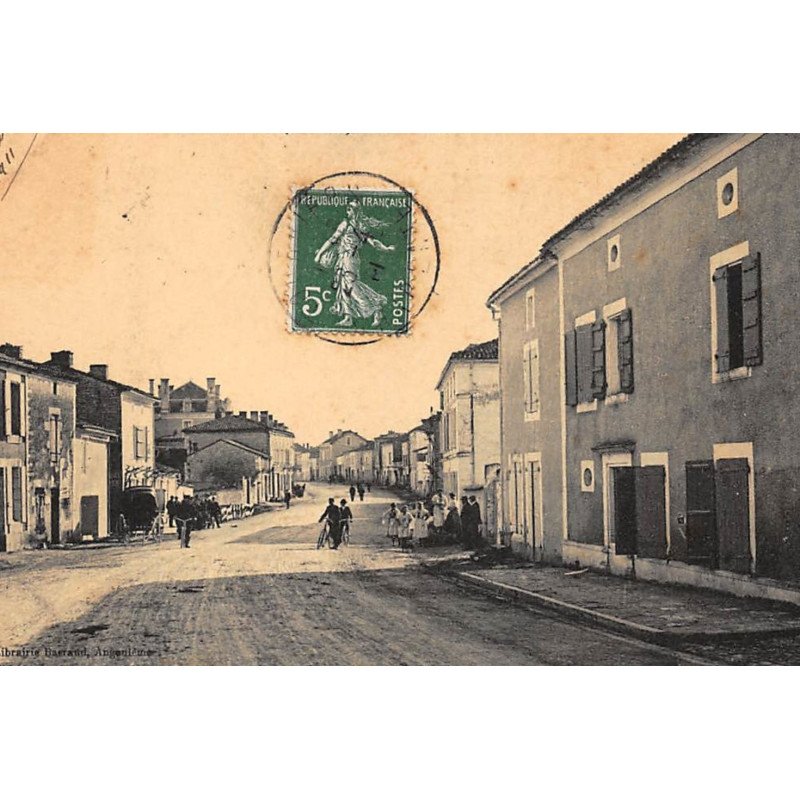 TOURRIERS : grande-rue - etat