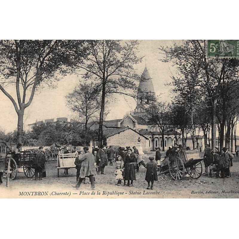 MONTBRON : place de la republique, statue lacombe - etat