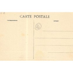 COGNAC : chateau de cognac ancienne salle des gardes propriete de MM. Otard Dupuy depuis 1795 - tres bon etat