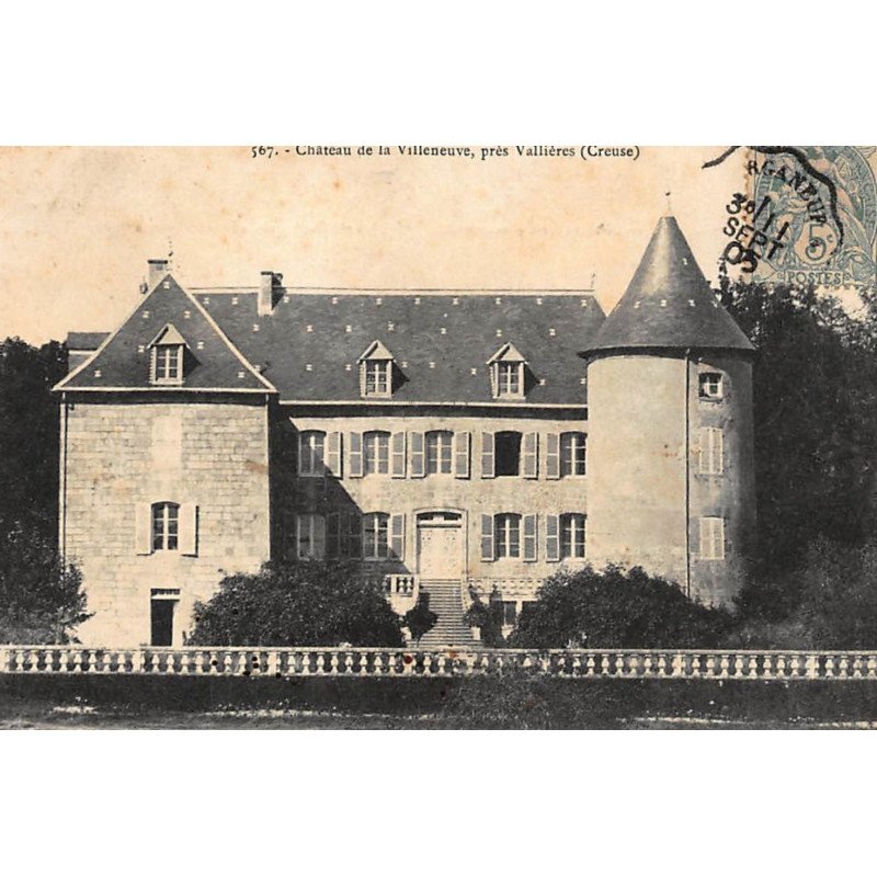 pres VALLIERES : chateau de la villeneuve - tres bon etat pres VALLIERES : chateau de la villeneuve - tres bon etat