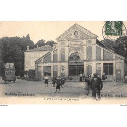 MIRAMBEAU : les halles - tres bon etat