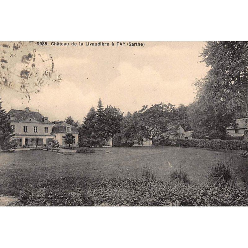FAY : chateau de livaudiere - tres bon etat