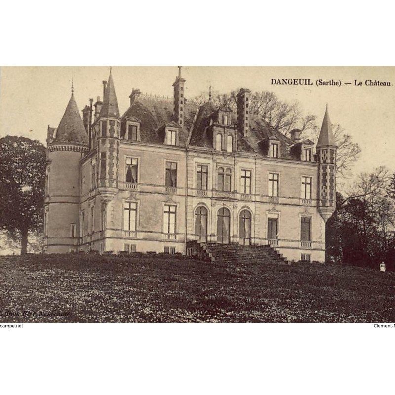 DANGEUIL : le chateau - tres bon etat