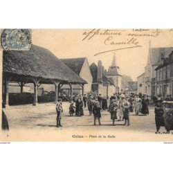 CULAN : place de la halle - tres bon etat