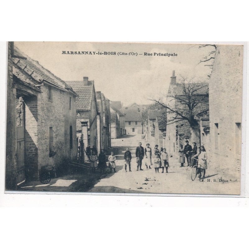 MARSANNAY-le-BOIS : rue principale - tres bon etat