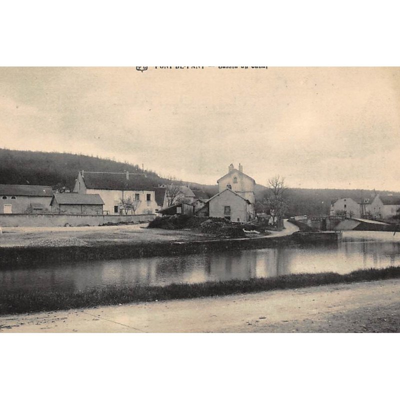 PONT-de-PANY : bassin du canal - tres bon etat