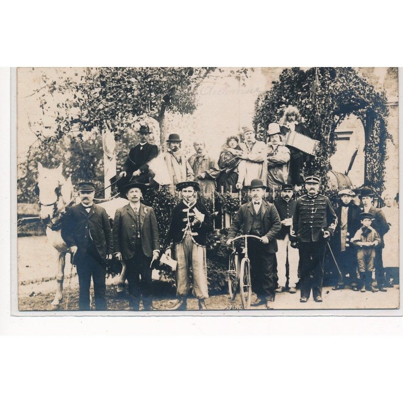 SARTILLY : char, vélo - tres bon etat