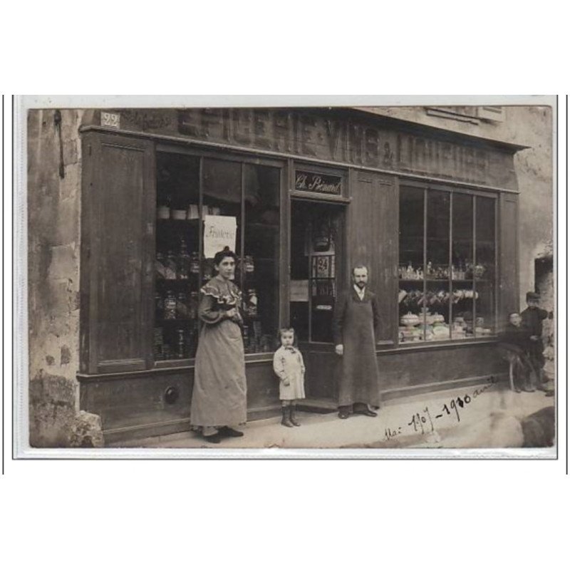 MANTES - BLAMECOURT (a vérifier) - carte photo  de l'épicerie BENARD - très bon état
