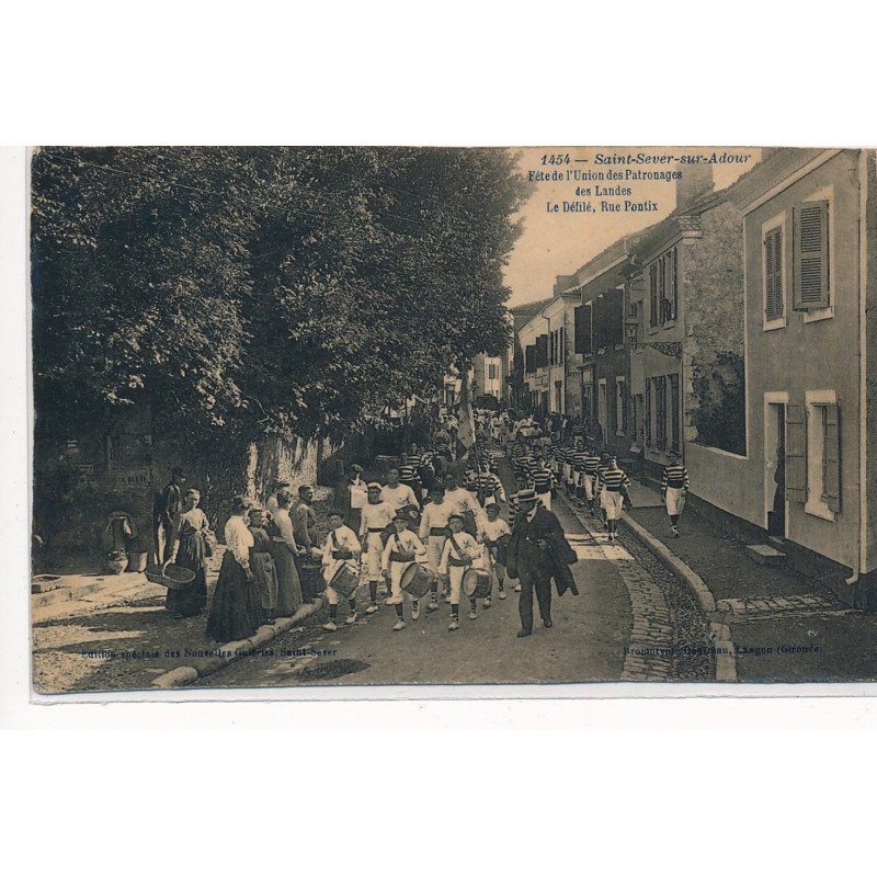 SAINT-SEVER-sur-ADOUR : fete de l'union des patronages des landes le defilé, rue pontix - tres bon etat