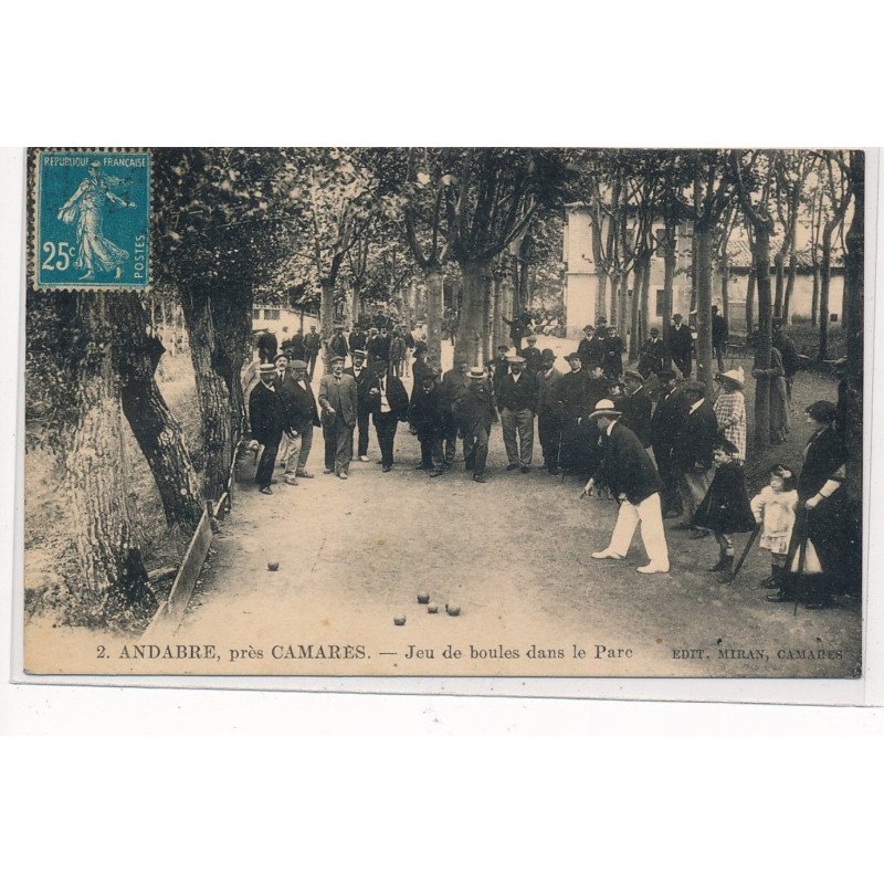 ANDABRE : jeu de boules dans le parc - tres bon etat