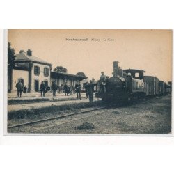 MONTMARAULT : la gare, train - tres bon etat
