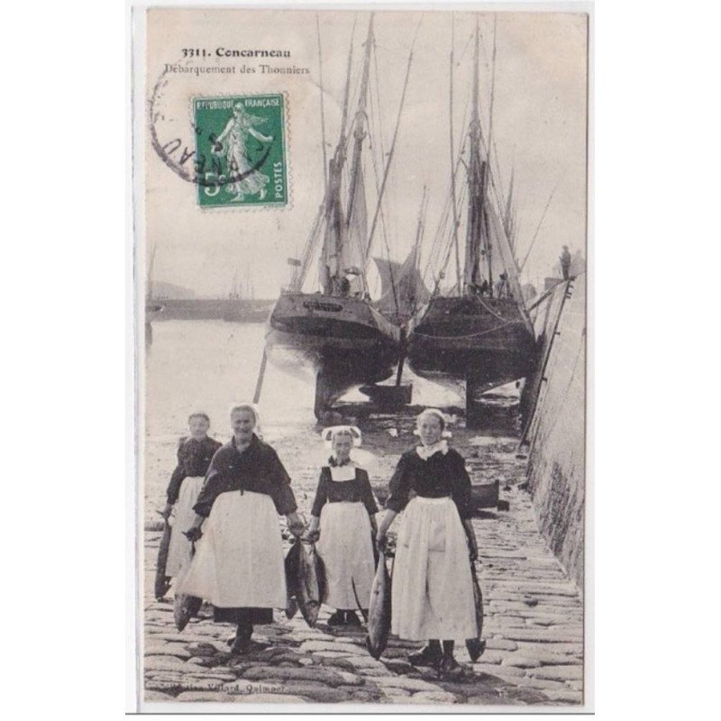 CONCARNEAU : debarquement des thonniers - tres bon etat