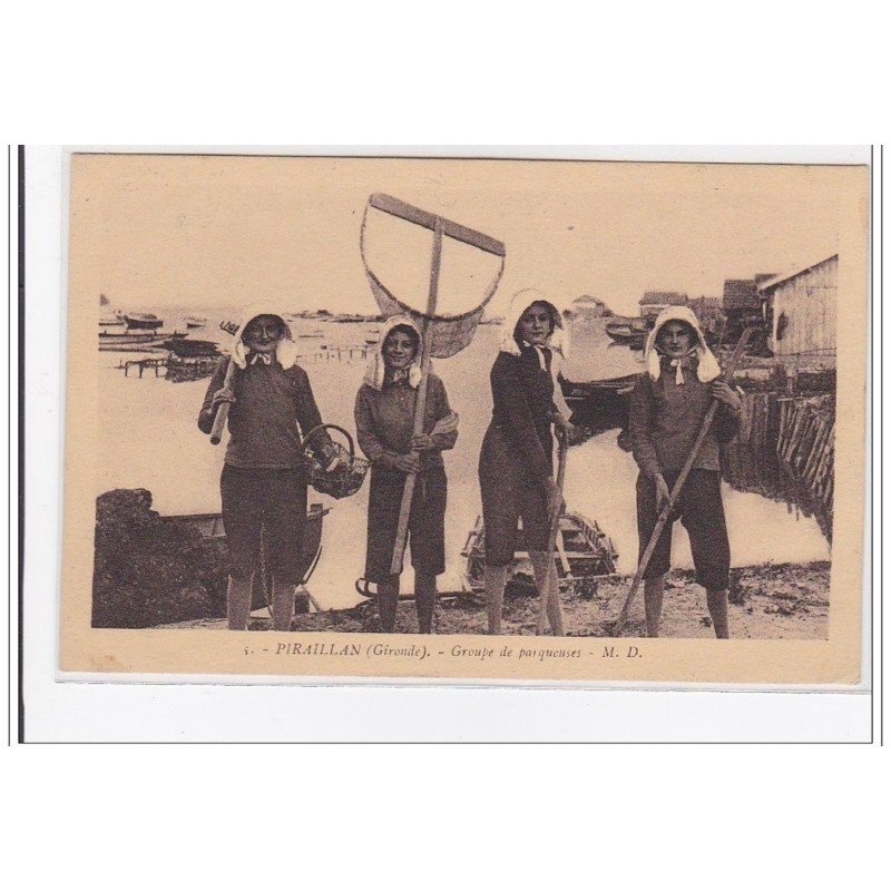 PIRAILLAN : groupe de parqeuses - tres bon etat