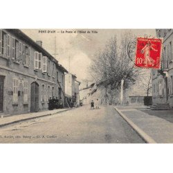 PONT-D'AIN : la poste et l'hotel de ville - tres bon etat