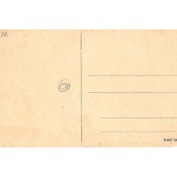 LAVOURS : la place - tres bon etat