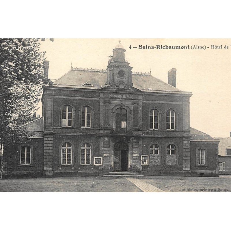 SAINS-RICHAUMONT : hotel de ville - tres bon etat