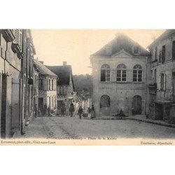 CRAONNE : place de la mairie - tres bon etat