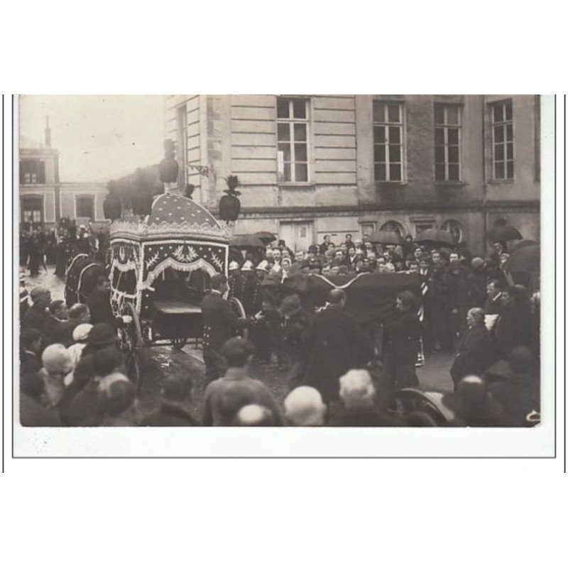 ISIGNY : carte photo des obsèques du docteur BOUTROIS - très bon état