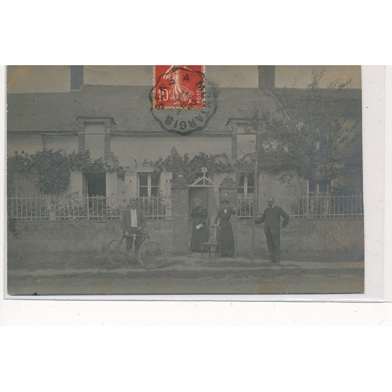 CHENY : personnes, velo, maison - tres bon etat