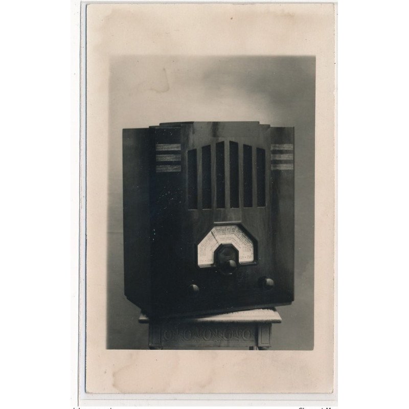 PARIS : poste de radio, Fevre, 25 rue lepelctier, paris 9e - tres bon etat