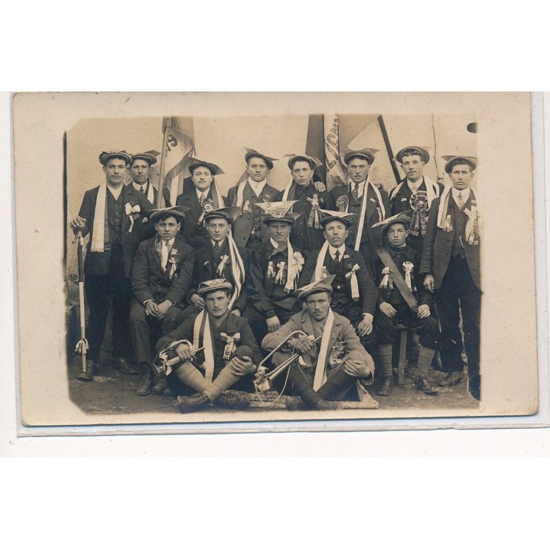 SALIGNY : conscrits - tres bon etat