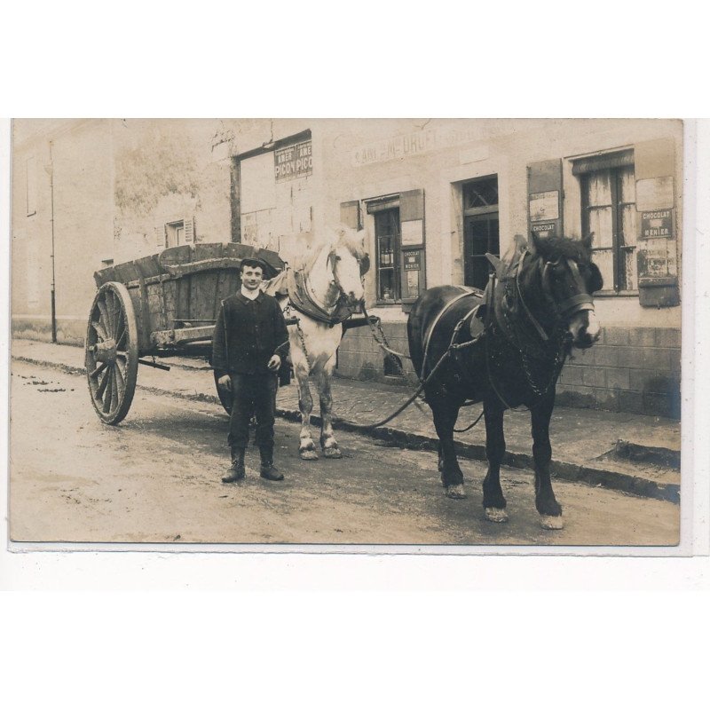 CORBEIL(?) : attelage, maison druet, tabac