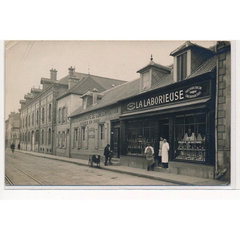 CARTE PHOTO A LOCALISER : facteur, poste, la laborieuse, societe cooperative de consommation - etat