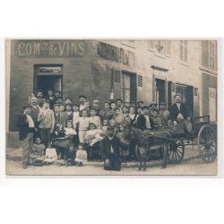 CARTE PHOTO A LOCALISER : commerce de vins, attelage de livraison, poupée, chenneviere - tres bon etat