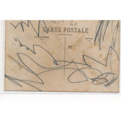 CARTE PHOTO A LOCALISER : paris(?) dejeuner 3, personnages - tres bon etat