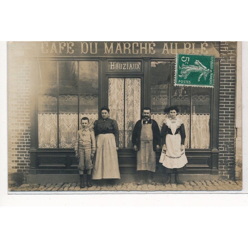 CARTE PHOTO A LOCALISER : picardie(?) cafe du marché au blé, Houziaux - tres bon etat