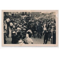 CARTE PHOTO A LOCALISER : J. Naudin, depot butagaz, fete, attelage - tres bon etat