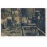 CARTE PHOTO A LOCALISER : atelier, ouvriers - etat