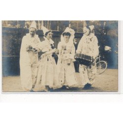 CARTE PHOTO A LOCALISER : fete, pierrot, accordeon - tres bon etat