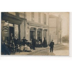 CARTE PHOTO A LOCALISER : banlieue parisienne, ligne de tramway, cafe - tres bon etat