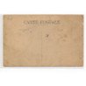 CARTE PHOTO A LOCALISER : personnages devant un magasin - tres bon etat