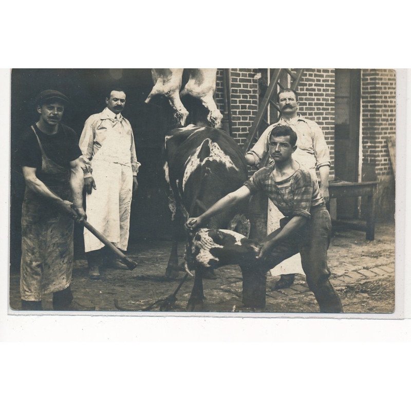 CARTE PHOTO A LOCALISER : paris(?) abattoirs la villette? - tres bon etat