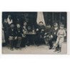 CARTE PHOTO A LOCALISER : paris(?) cafe, apero, vins, chien - tres bon etat