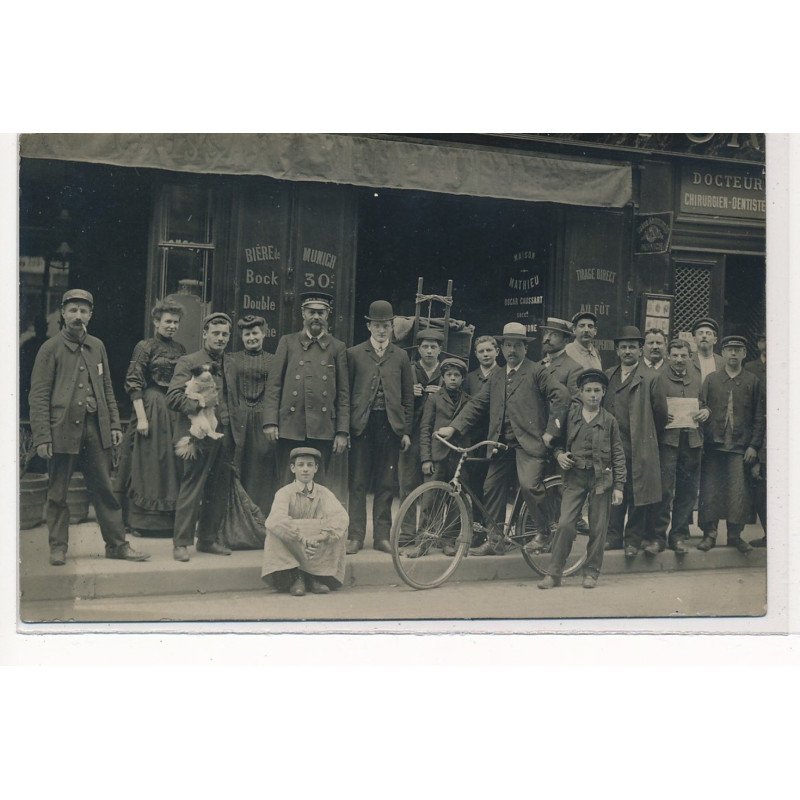 CARTE PHOTO A LOCALISER : paris(?) maison mathieu, cafe, velo - tres bon etat