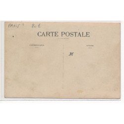 CARTE PHOTO A LOCALISER : paris(?) maison mathieu, cafe, velo - tres bon etat
