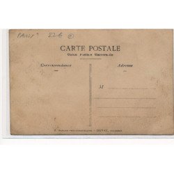 CARTE PHOTO A LOCALISER : paris(?) personages, velo - tres bon etat
